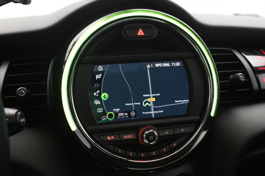 MINI 3-deurs 1.5 Cooper 136 PK Automaat John Cooper Works, Panoramadak, Stoelverwarming, Cruise Control