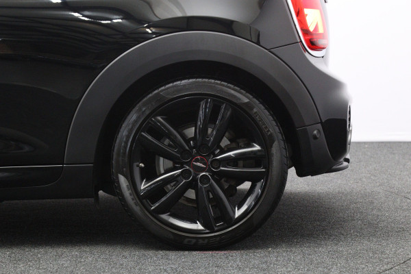 MINI 3-deurs 1.5 Cooper 136 PK Automaat John Cooper Works, Panoramadak, Stoelverwarming, Cruise Control