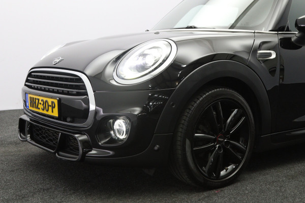 MINI 3-deurs 1.5 Cooper 136 PK Automaat John Cooper Works, Panoramadak, Stoelverwarming, Cruise Control