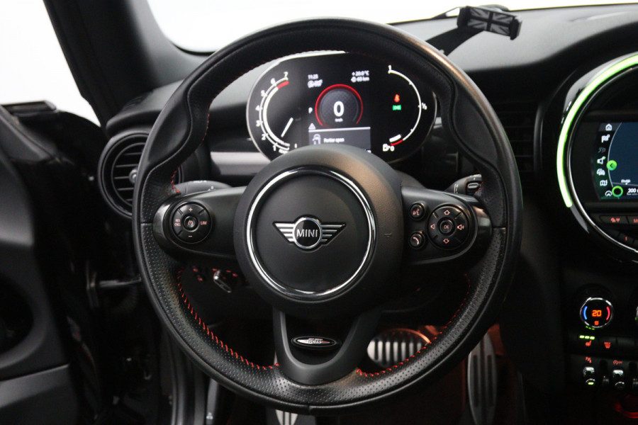 MINI 3-deurs 1.5 Cooper 136 PK Automaat John Cooper Works, Panoramadak, Stoelverwarming, Cruise Control
