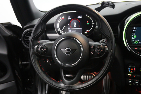 MINI 3-deurs 1.5 Cooper 136 PK Automaat John Cooper Works, Panoramadak, Stoelverwarming, Cruise Control