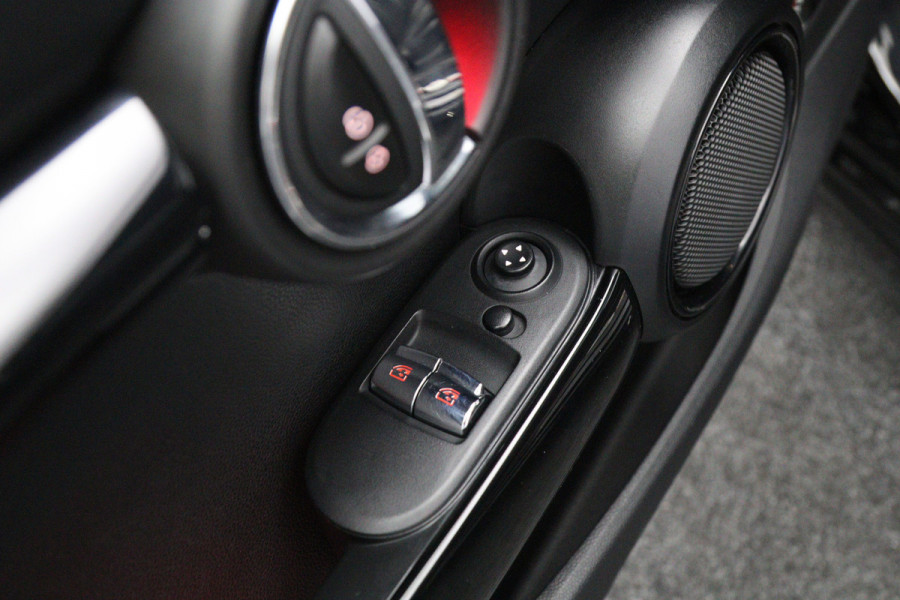 MINI 3-deurs 1.5 Cooper 136 PK Automaat John Cooper Works, Panoramadak, Stoelverwarming, Cruise Control