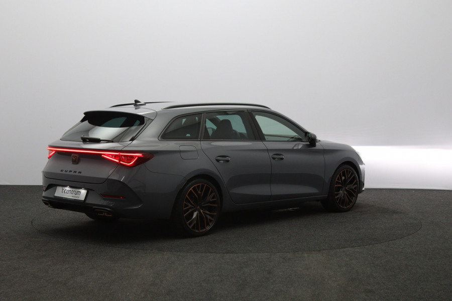CUPRA Leon Sportstourer 245 PK 1.4 e-Hybrid VZ Copper Edition PHEV, Adap. Cruise Control, Stuur- & Stoelverwarming, BEATS Audio