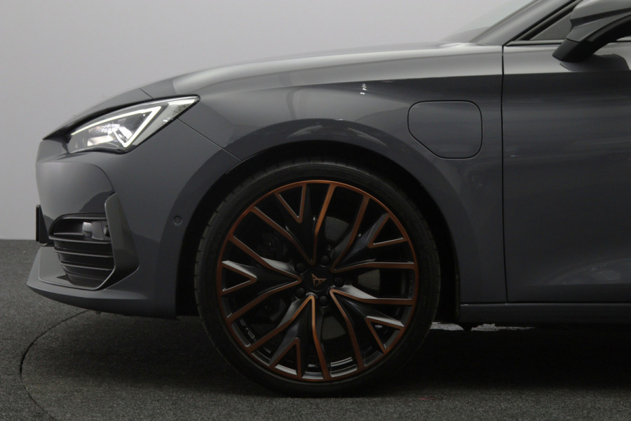 CUPRA Leon Sportstourer 245 PK 1.4 e-Hybrid VZ Copper Edition PHEV, Adap. Cruise Control, Stuur- & Stoelverwarming, BEATS Audio