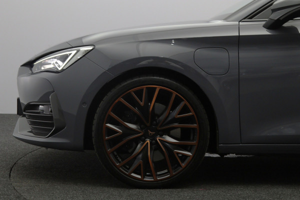 CUPRA Leon Sportstourer 245 PK 1.4 e-Hybrid VZ Copper Edition PHEV, Adap. Cruise Control, Stuur- & Stoelverwarming, BEATS Audio