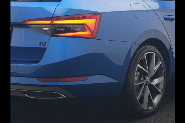 Škoda Superb Combi 1.4 TSI iV Sportline PHEV 218pk Dealer O.H | Panodak | Adaptive Cruise | Camera | Crystal LED | Alcantara Sportstoelen Memory & Verwarmd | Keyless | Apple Carplay | Virtual | Navigatie | DAB | 19"L.M |