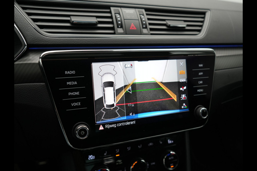 Škoda Superb Combi 1.4 TSI iV Sportline PHEV 218pk Dealer O.H | Panodak | Adaptive Cruise | Camera | Crystal LED | Alcantara Sportstoelen Memory & Verwarmd | Keyless | Apple Carplay | Virtual | Navigatie | DAB | 19"L.M |