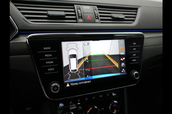 Škoda Superb Combi 1.4 TSI iV Sportline PHEV 218pk Dealer O.H | Panodak | Adaptive Cruise | Camera | Crystal LED | Alcantara Sportstoelen Memory & Verwarmd | Keyless | Apple Carplay | Virtual | Navigatie | DAB | 19"L.M |
