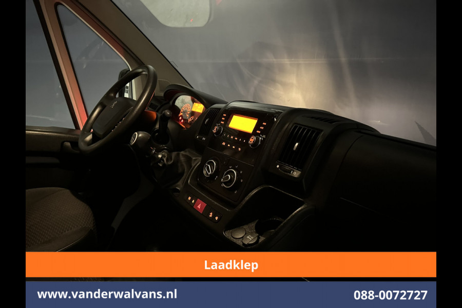 Peugeot Boxer 2.2 BlueHDi 141pk Bakwagen 435cm Lang Laadklep Euro6 Airco | 1055kg laadvermogen | Cruisecontrol Bijrijdersbank
