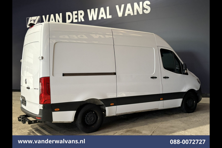 Mercedes-Benz Sprinter 316 CDI 164pk L2H2 Euro6 Airco | Camera | Navigatie | Trekhaak | Cruisecontrol Bijrijdersbank