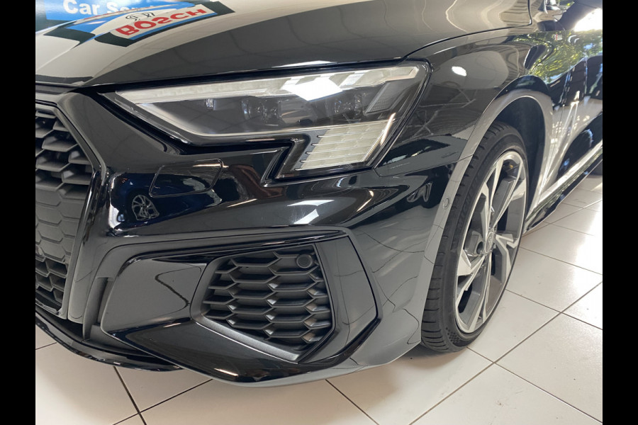 Audi A3 Sportback 35 TFSI S edition Panoramadak / B&O soundsystem /