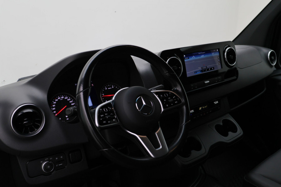 Mercedes-Benz Sprinter 519 CDI Automaat L2H2 Leer, Luchtvering, 360° Camera, ACC, Trekhaak, LED, Dubbel lucht, N1