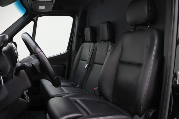 Mercedes-Benz Sprinter 519 CDI Automaat L2H2 Leer, Luchtvering, 360° Camera, ACC, Trekhaak, LED, Dubbel lucht, N1