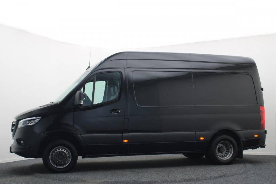 Mercedes-Benz Sprinter 519 CDI Automaat L2H2 Leer, Luchtvering, 360° Camera, ACC, Trekhaak, LED, Dubbel lucht, N1