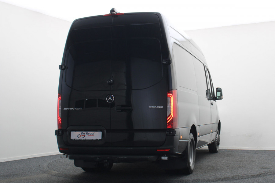 Mercedes-Benz Sprinter 519 CDI Automaat L2H2 Leer, Luchtvering, 360° Camera, ACC, Trekhaak, LED, Dubbel lucht, N1