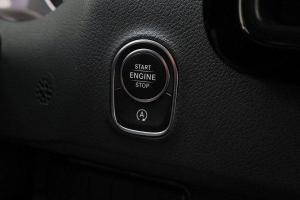 Mercedes-Benz Sprinter 519 CDI Automaat L2H2 Leer, Luchtvering, 360° Camera, ACC, Trekhaak, LED, Dubbel lucht, N1