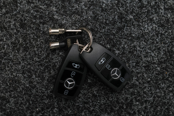 Mercedes-Benz Sprinter 519 CDI Automaat L2H2 Leer, Luchtvering, 360° Camera, ACC, Trekhaak, LED, Dubbel lucht, N1