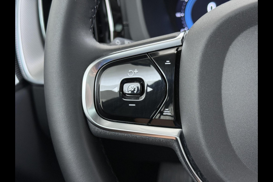 Volvo XC60 2.0 T8 Plug-in hybrid AWD Ultra Dark T8 12 MND. BOVAG GARANTIE | HEAD UP | PANORAMA DAK | ACHTERUITRIJ CAMERA | BOWERS & WILKINS | MEM. SEATS | STOEL+STUUR VERWARMING |