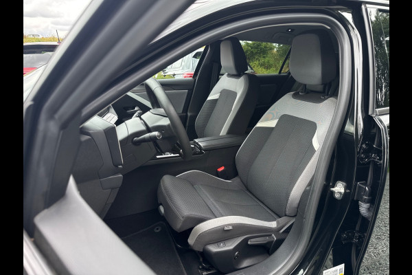 Opel Astra Sports Tourer 1.2 TURBO BUSINESS EDITION 180° CAMERA/NAVI/CARPLAY