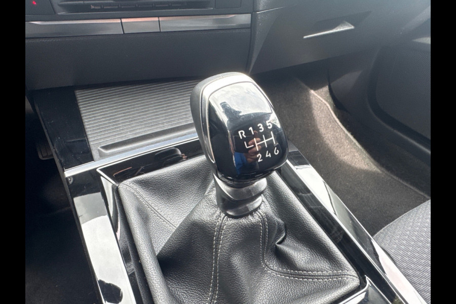 Opel Astra Sports Tourer 1.2 TURBO BUSINESS EDITION 180° CAMERA/NAVI/CARPLAY