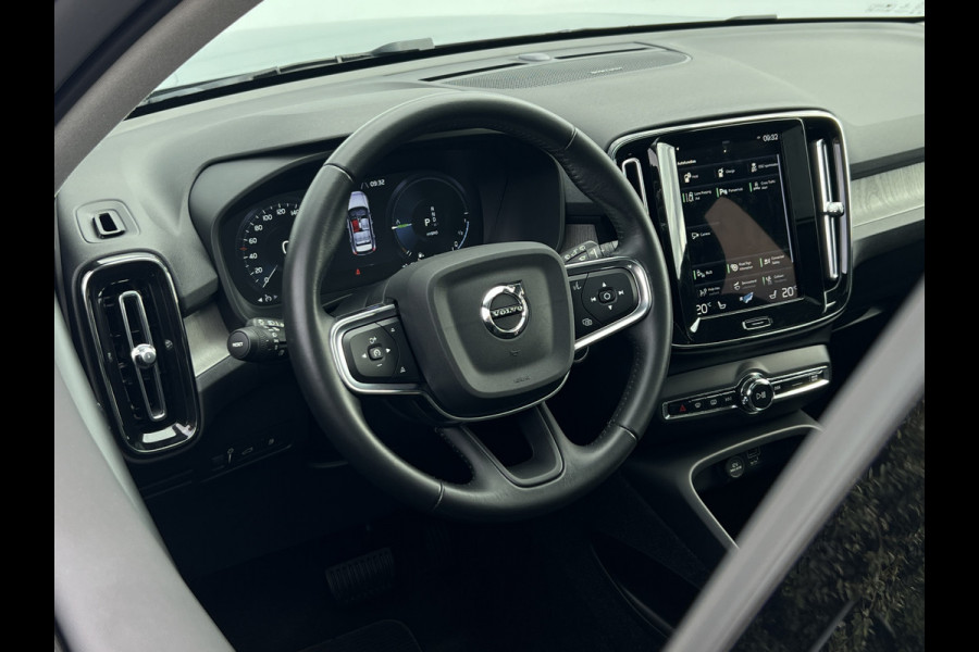 Volvo XC40 1.5 T4 Recharge Inscription | Trekhaak | Leder | Harman Kardon | Pano | 360 Camera