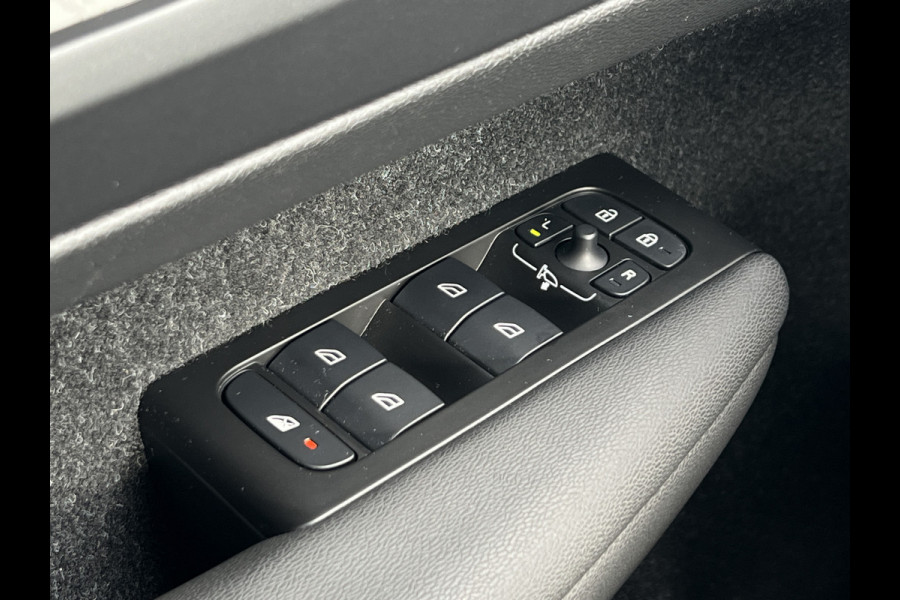 Volvo XC40 1.5 T4 Recharge Inscription | Trekhaak | Leder | Harman Kardon | Pano | 360 Camera
