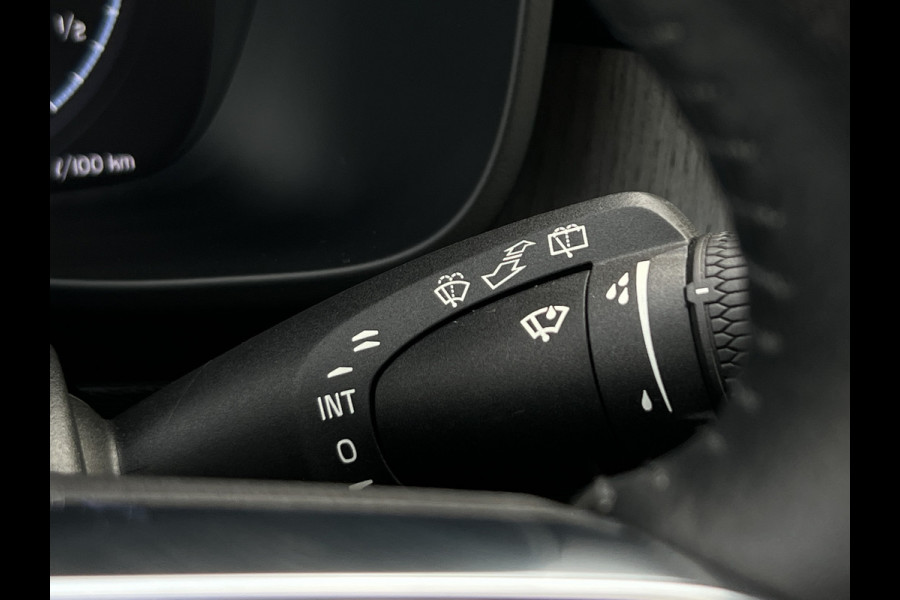 Volvo XC40 1.5 T4 Recharge Inscription | Trekhaak | Leder | Harman Kardon | Pano | 360 Camera
