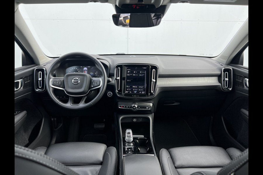 Volvo XC40 1.5 T4 Recharge Inscription | Trekhaak | Leder | Harman Kardon | Pano | 360 Camera