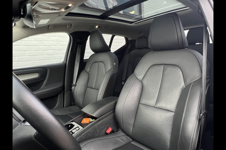Volvo XC40 1.5 T4 Recharge Inscription | Trekhaak | Leder | Harman Kardon | Pano | 360 Camera