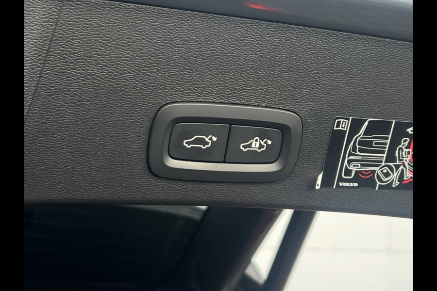Volvo XC40 1.5 T4 Recharge Inscription | Trekhaak | Leder | Harman Kardon | Pano | 360 Camera