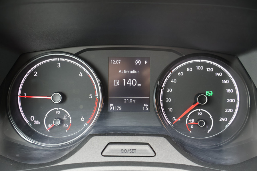 Volkswagen Transporter 2.0 TDI L2 H1 150pk Automaat DC