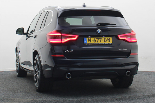BMW X3 xDrive30e Business Edition Plus Panoramadak, 360° Camera, Leer, Memory, Apple Carplay, 20"