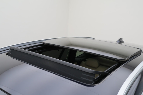 BMW X3 xDrive30e Business Edition Plus Panoramadak, 360° Camera, Leer, Memory, Apple Carplay, 20"
