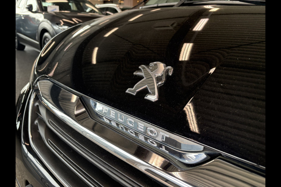 Peugeot 108 1.0 e-VTi Allure 5-drs. KEYLESS/CAMERA/CLIMA/CARPLAY/LIMITER