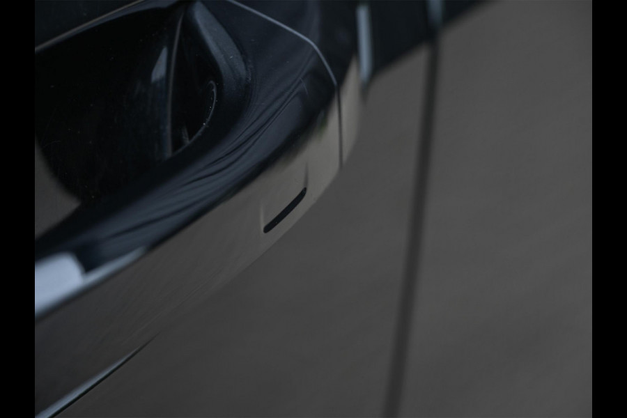 Audi Q8 55 TFSI e quattro Pro Line S | Panoramadak | NL-Auto | Dealeronderhouden | B&O | 360 Camera | Luchtvering | Adaptieve Cruise | Memory-Seats | Ambiance Interieur | Trekhaak | Stoelverwarming |