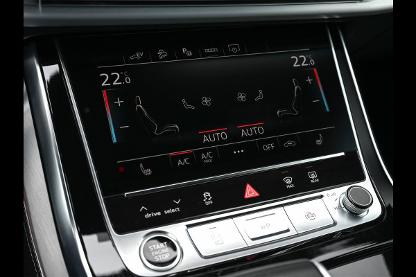 Audi Q8 55 TFSI e quattro Pro Line S | Panoramadak | NL-Auto | Dealeronderhouden | B&O | 360 Camera | Luchtvering | Adaptieve Cruise | Memory-Seats | Ambiance Interieur | Trekhaak | Stoelverwarming |