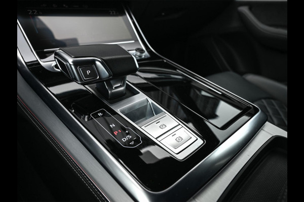 Audi Q8 55 TFSI e quattro Pro Line S | Panoramadak | NL-Auto | Dealeronderhouden | B&O | 360 Camera | Luchtvering | Adaptieve Cruise | Memory-Seats | Ambiance Interieur | Trekhaak | Stoelverwarming |
