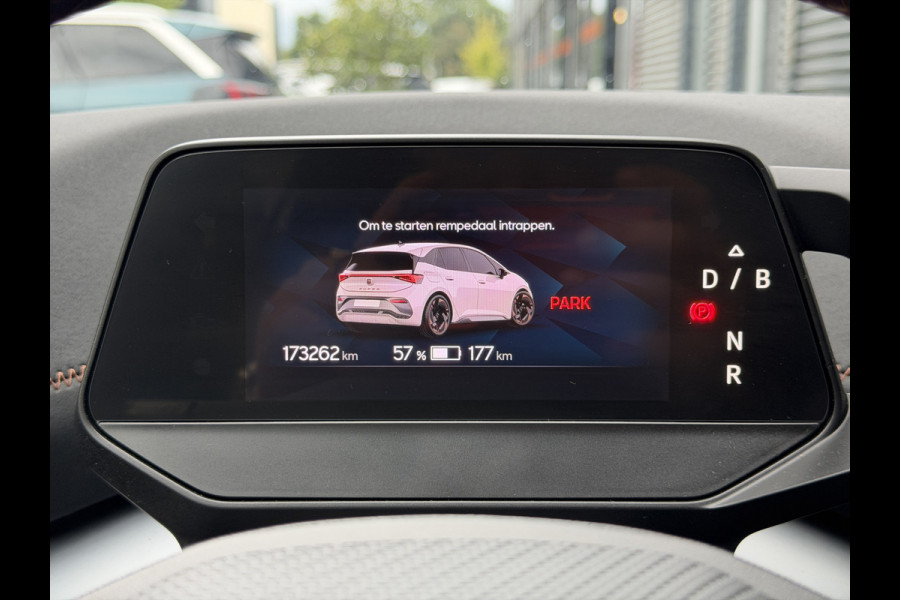 CUPRA Born BWJ 12-2021 | Adrenaline One 62 kWh SOH 91,7% | WARMTEPOMP | CLIMA | STOELVERW | 19'' LMV | CARPLAY | CAMERA A | NAVI