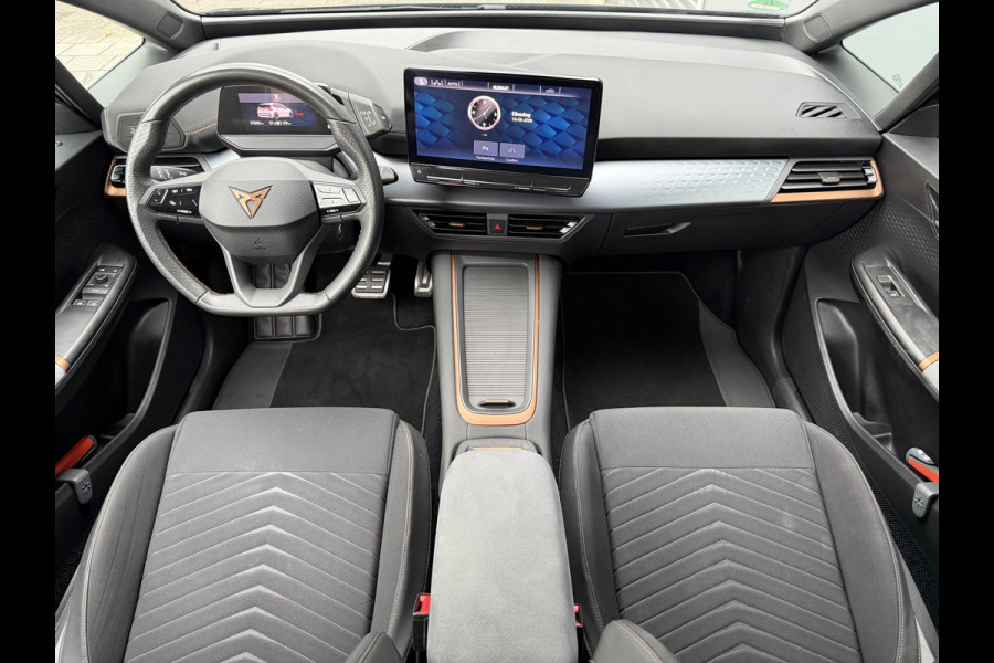 CUPRA Born BWJ 12-2021 | Adrenaline One 62 kWh SOH 91,7% | WARMTEPOMP | CLIMA | STOELVERW | 19'' LMV | CARPLAY | CAMERA A | NAVI
