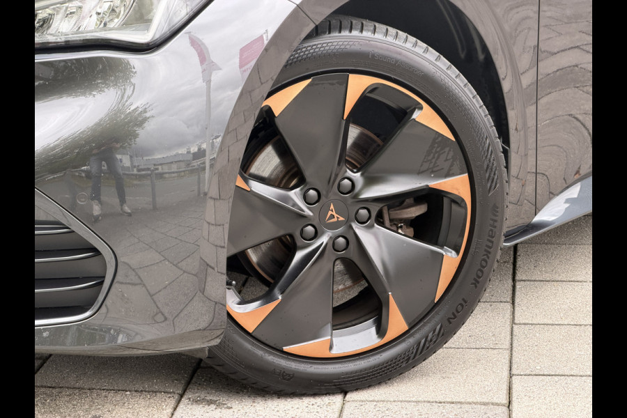 CUPRA Born BWJ 12-2021 | Adrenaline One 62 kWh SOH 91,7% | WARMTEPOMP | CLIMA | STOELVERW | 19'' LMV | CARPLAY | CAMERA A | NAVI
