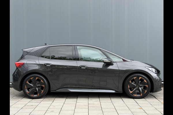 CUPRA Born BWJ 12-2021 | Adrenaline One 62 kWh SOH 91,7% | WARMTEPOMP | CLIMA | STOELVERW | 19'' LMV | CARPLAY | CAMERA A | NAVI