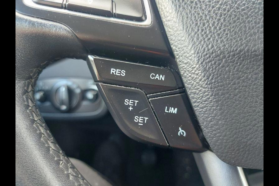Ford C-MAX 1.0 Titanium airco,cruisecontrol,navigatie/camera,parkeersensoren,