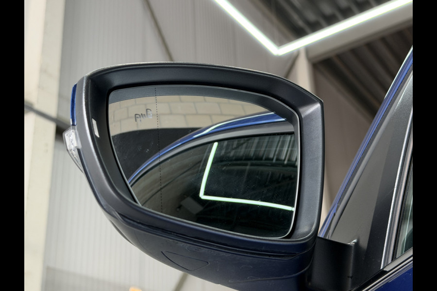 Volkswagen T-Cross 1.5 TSI 150pk Style R-Line | Navi | 18" | ACC | Dodehoek | Camera | Carplay |