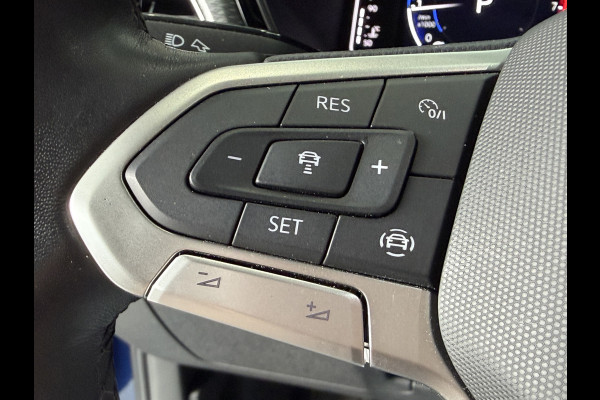 Volkswagen T-Cross 1.5 TSI 150pk Style R-Line | Navi | 18" | ACC | Dodehoek | Camera | Carplay |