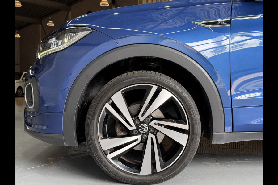 Volkswagen T-Cross 1.5 TSI 150pk Style R-Line | Navi | 18" | ACC | Dodehoek | Camera | Carplay |
