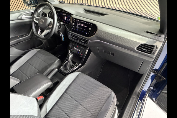 Volkswagen T-Cross 1.5 TSI 150pk Style R-Line | Navi | 18" | ACC | Dodehoek | Camera | Carplay |