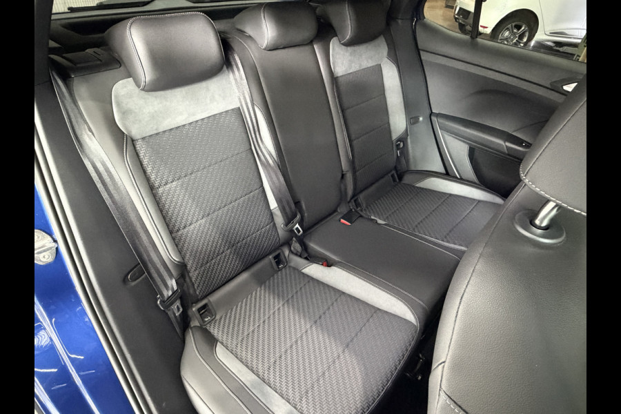 Volkswagen T-Cross 1.5 TSI 150pk Style R-Line | Navi | 18" | ACC | Dodehoek | Camera | Carplay |