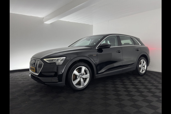 Audi e-tron 55 quattro edition 95 kWh [3-Fase-11kW] {SoH-95%} (INCL.BTW) *FULL-LED | HEATED-COMFORTSEATS | DIGI-COCKPIT | NAVI-FULLMAP | CAMERA | DAB+ | ECC | PDC | CRUISE | 20''ALU*