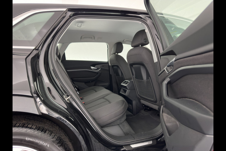 Audi e-tron 55 quattro edition 95 kWh [3-Fase-11kW] {SoH-95%} (INCL.BTW) *FULL-LED | HEATED-COMFORTSEATS | DIGI-COCKPIT | NAVI-FULLMAP | CAMERA | DAB+ | ECC | PDC | CRUISE | 20''ALU*