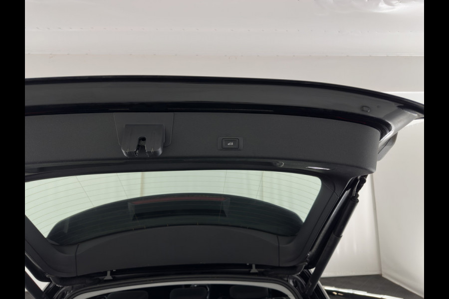Audi e-tron 55 quattro edition 95 kWh [3-Fase-11kW] {SoH-95%} (INCL.BTW) *FULL-LED | HEATED-COMFORTSEATS | DIGI-COCKPIT | NAVI-FULLMAP | CAMERA | DAB+ | ECC | PDC | CRUISE | 20''ALU*
